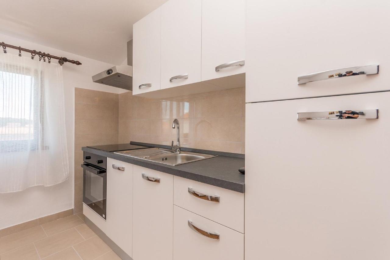 Apartment Lucija Biograd Na Moru Exterior photo