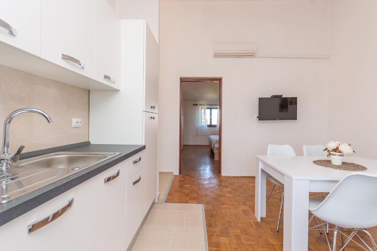 Apartment Lucija Biograd Na Moru Exterior photo